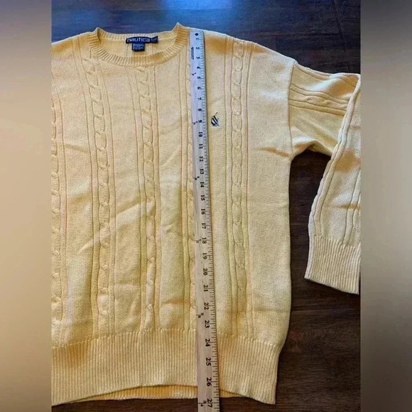 Men’s Nautica Vintage Light Yellow Knit Heavyweight Crew Neck Sweater Size Large - Picture 9 of 9